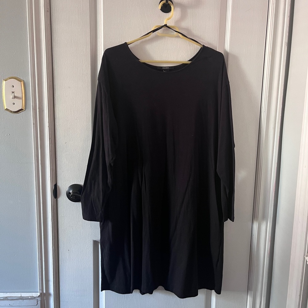 Black small Forever 21 long sleeve dress with pockets midi